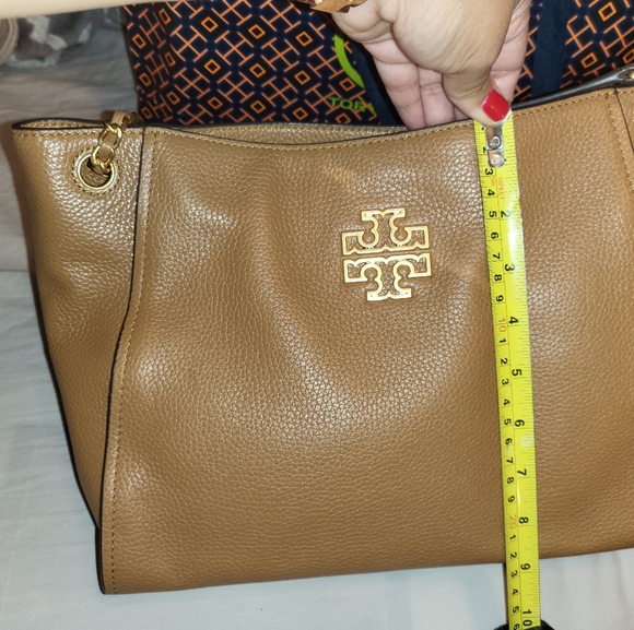 Tory Burch over the shoulder purse - Picture 1 of 8